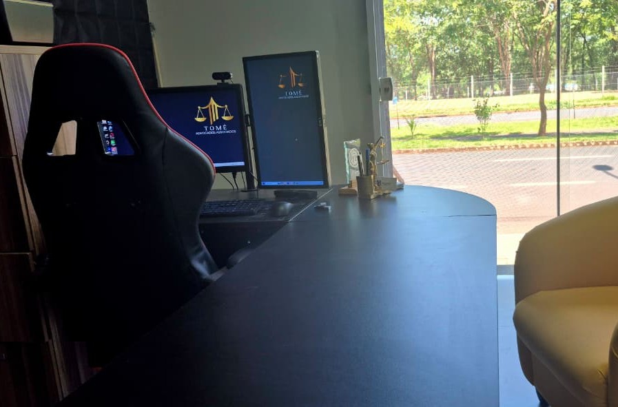 Escritório de advocacia.jpg